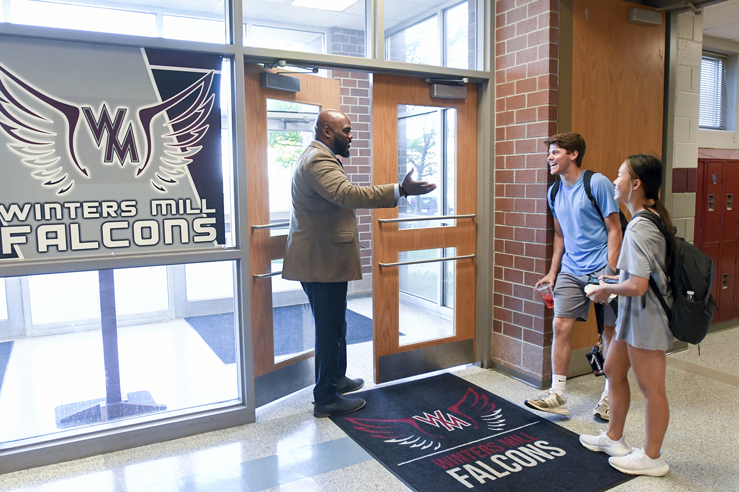 What School Leadership Looks Like: A Day in the Life of a Principal - Vimarsana News